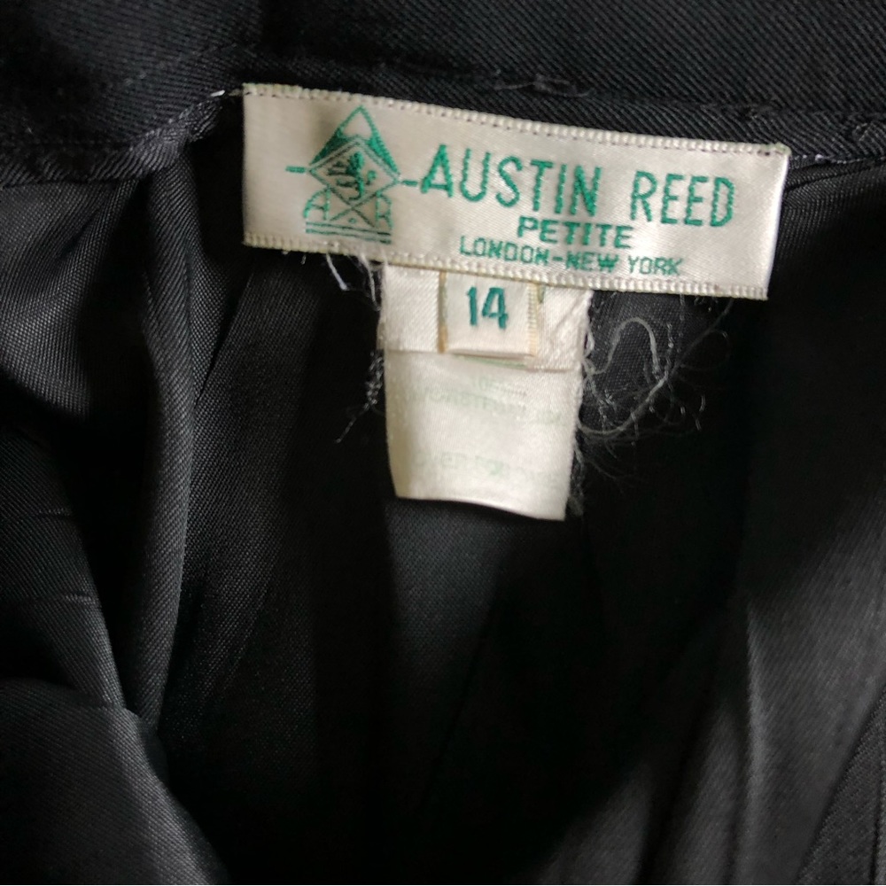 Vintage Austin Reed 2 PC Set - Picture 4 of 9